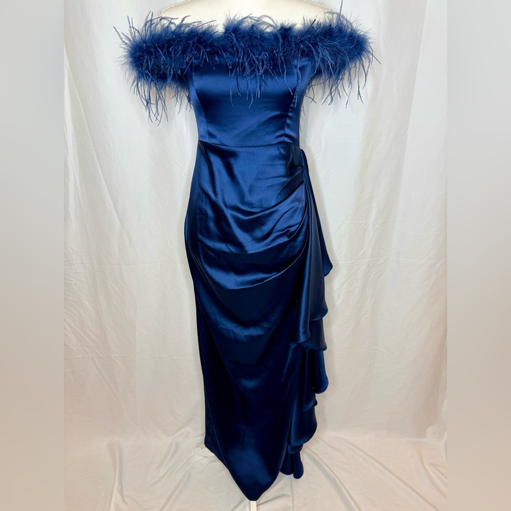 NWT Elegant Blue Feather-Trimmed Evening Gown